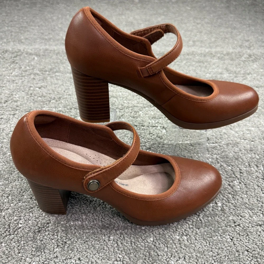 Clarks Collection Womens 7.5 M Brown Mary Jane Block Heel Comfort Pumps Leather